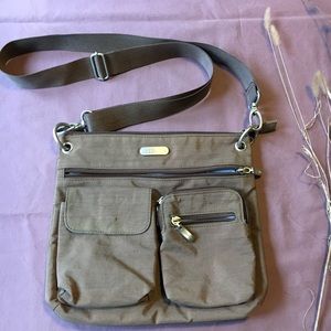 Baggallini Crossbody Everywhere Bag